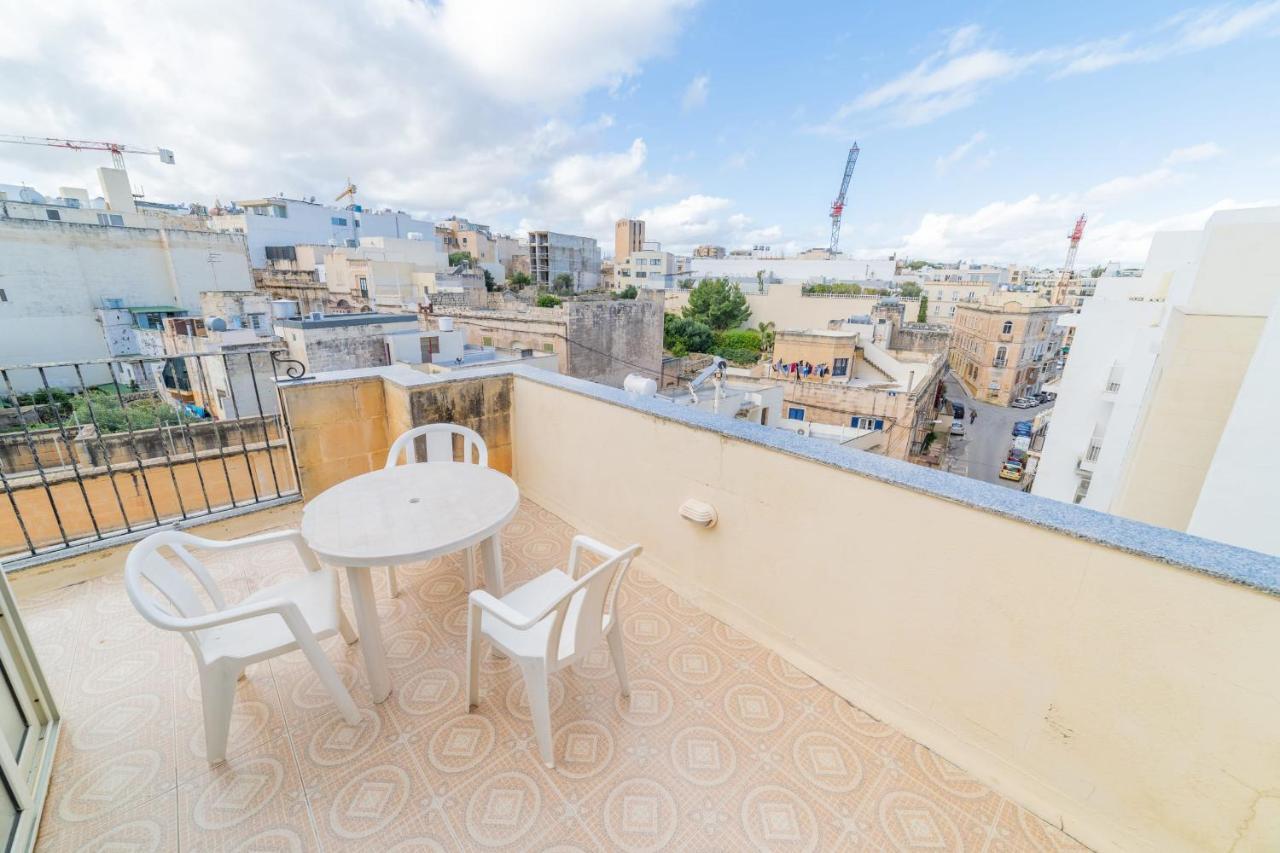 Amazing Views Of Spinola Bay In Heart Of Stjulians-Hosted By Sweetstay Saint Julian's Exterior photo