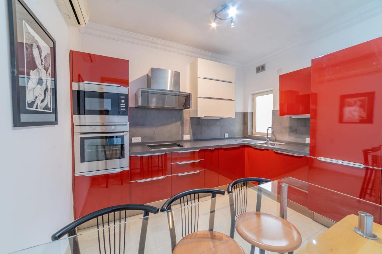 Amazing Views Of Spinola Bay In Heart Of Stjulians-Hosted By Sweetstay Saint Julian's Exterior photo